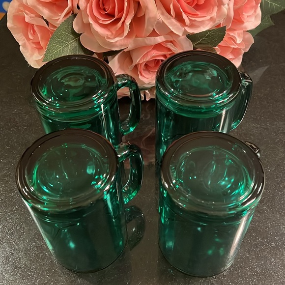 Vintage Emerald Green Mugs with Gold Trim - Libbey - Set of 4 - Picture 7 of 10